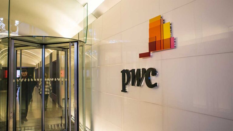 PwC utilise la surveillance de la lumière du trafic pour la fréquentation du bureau