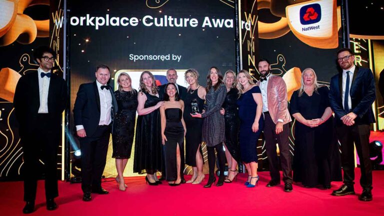 Uje Awards 2025 Short Liste: Culture de travail (employeurs plus petits)