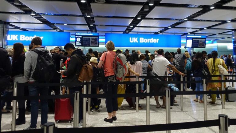 Immigration: Nombre d'enregistrements de licences de sponsor révoquées