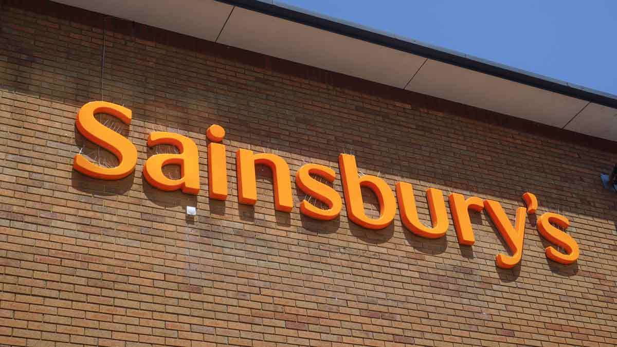 Le manager de Sainsbury a attribué 60 000 £ après le comportement agressif du collègue