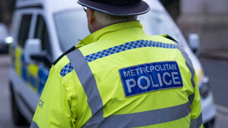 Les policiers rencontrés peuvent devoir déclarer des liens franc-maçon