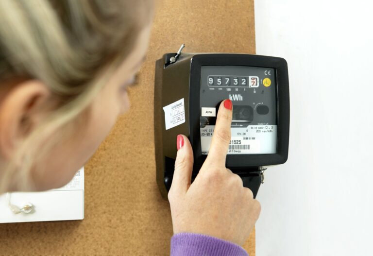 Comment prendre un relevé de compteur d'énergie alors que le plafond des prix de l'énergie d'Ofgem augmente