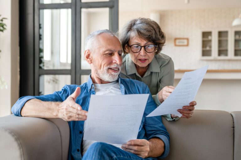 Faut-il différer sa pension d’État et continuer à travailler ?