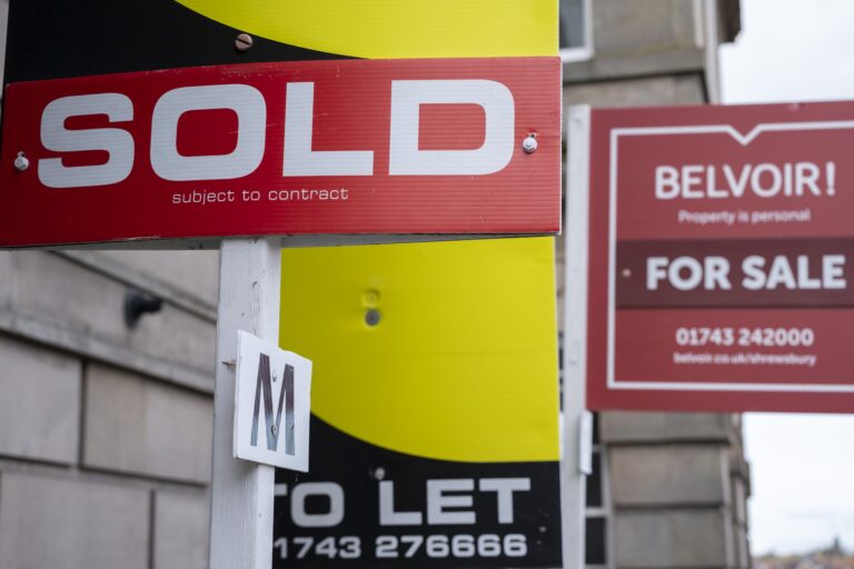 Zoopla : Le nombre de maisons en vente au plus haut depuis huit ans – mais la demande est à la traîne par rapport à 2025