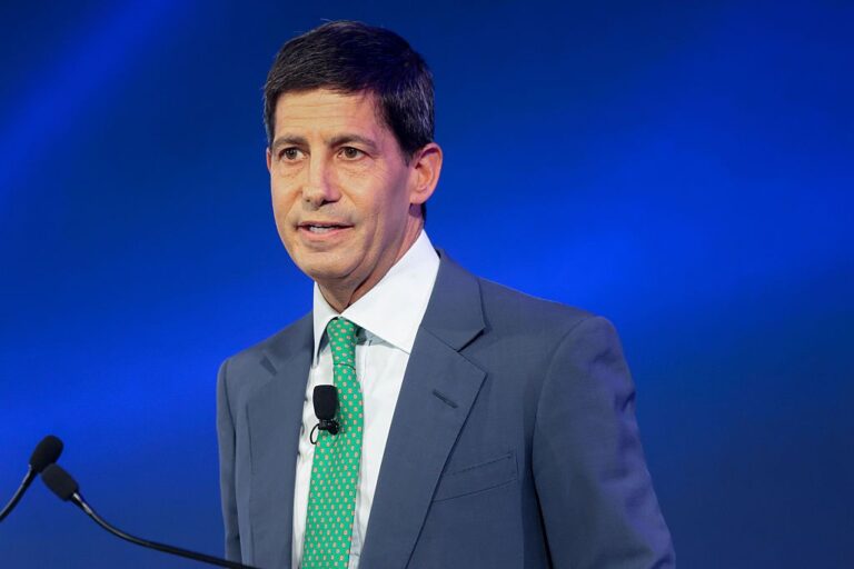 Le nouveau président de la Réserve fédérale, Kevin Warsh, a du pain sur la planche