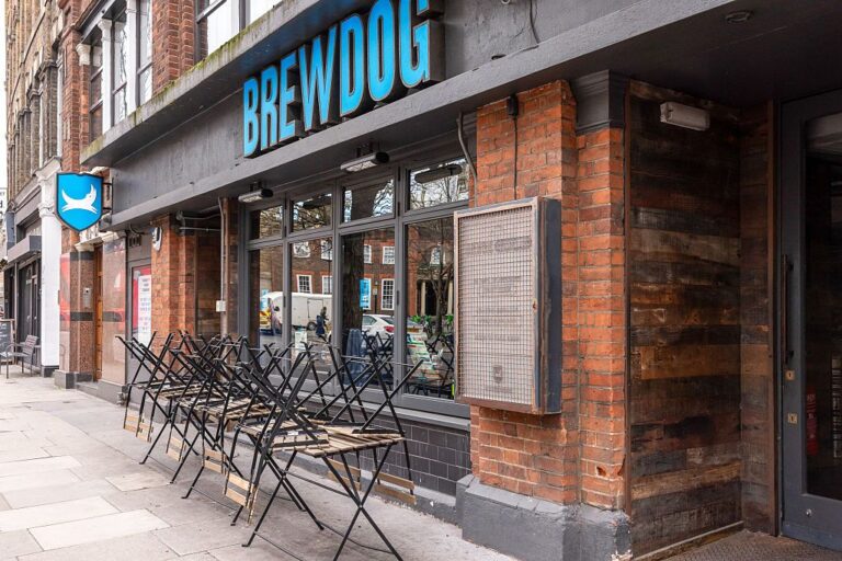 Les investisseurs de BrewDog ont tout perdu : existe-t-il de meilleurs moyens de soutenir les petites entreprises ?