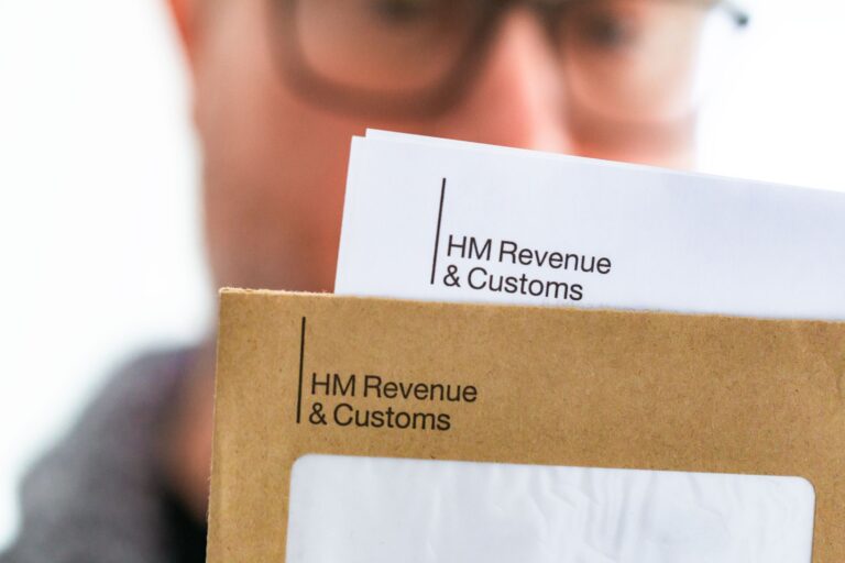 Taxe secondaire : devez-vous de l’argent au HMRC ?