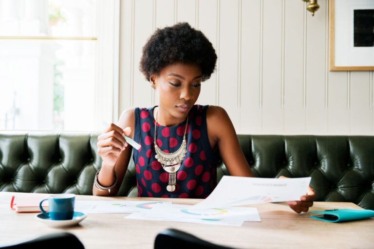 Investissement anticipé ou investissement ISA de dernière minute : quel est le meilleur pour votre portefeuille ?