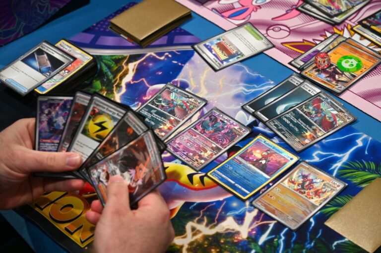 Je dois tous les attraper ! – Les cartes Pokémon se vendent par millions aux enchères