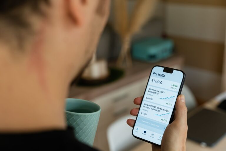 Meilleures applications d’investissement – ​​quelles plateformes sont les meilleures pour investir en actions ?