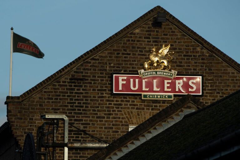 Fuller's surperforme dans un marché difficile – voici pourquoi cela vaut la peine d'acheter