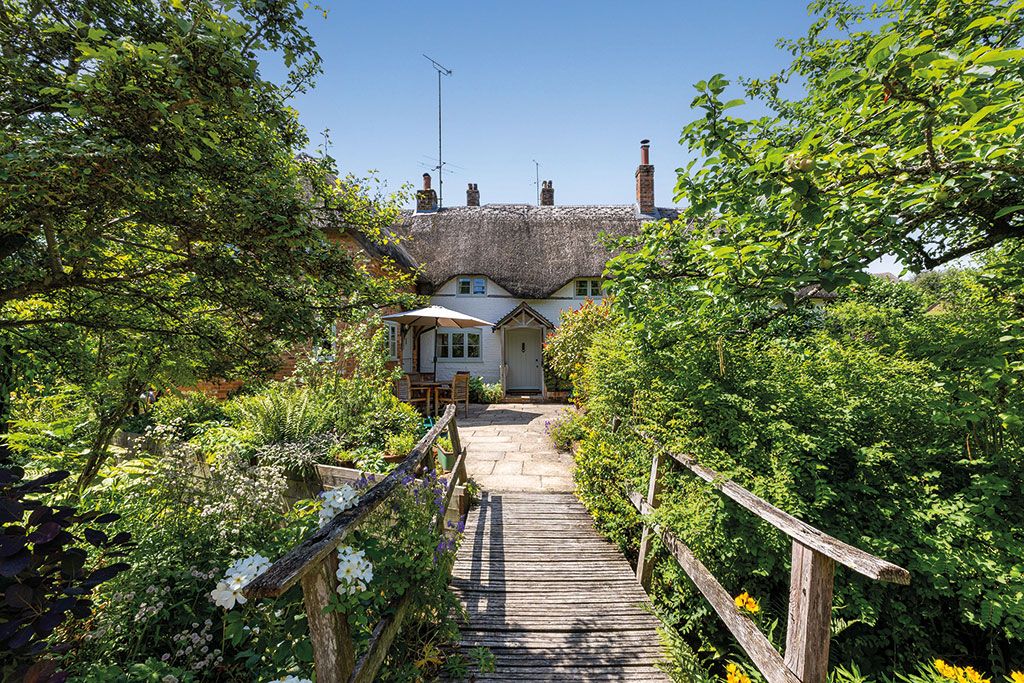Maisons à vendre avec étangs fauniques : Pond Cottage, Wilton, Marlborough