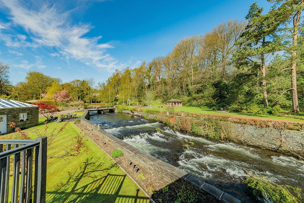 Propriétés industrielles converties à vendre : Lakeland Cottage, Spark Bridge, The Lake District