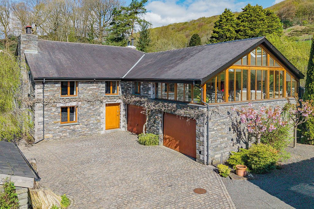 Propriétés industrielles converties à vendre : Lakeland Cottage, Spark Bridge, The Lake District