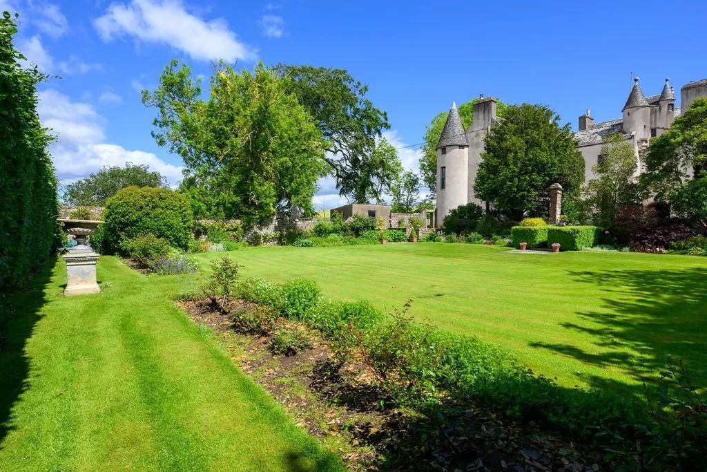 Château d'Allardice, Inverbervie, Montrose, Angus