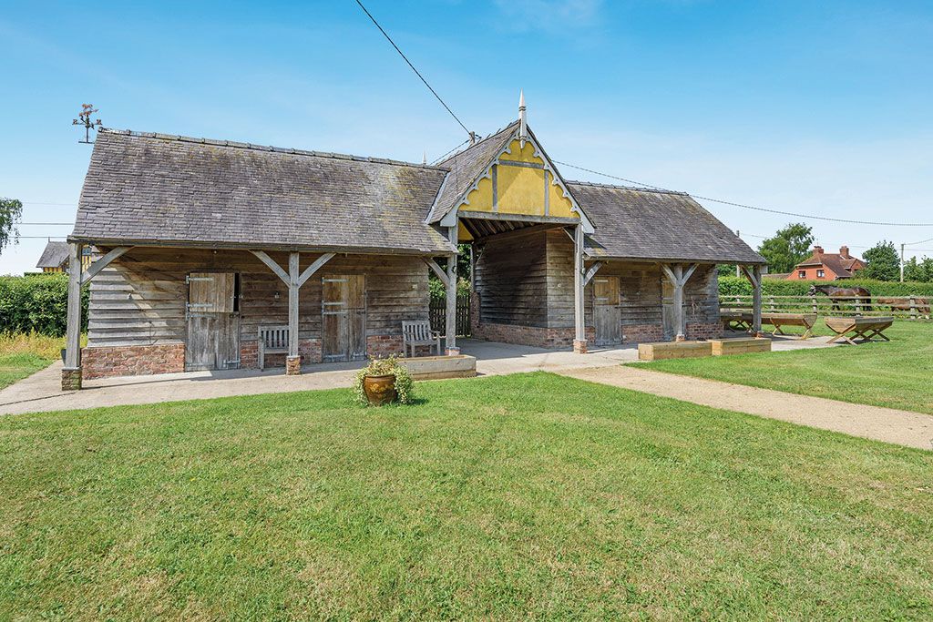 Maisons à vendre avec écuries : Alderton Hall, Montford Bridge, Shrewsbury