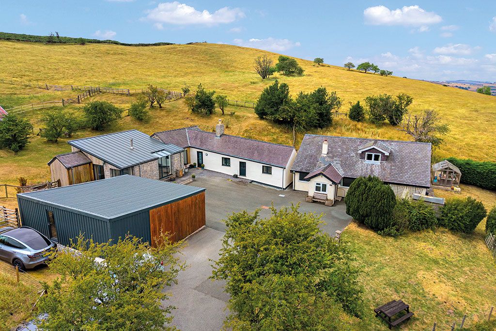 Maisons à vendre dans des endroits surélevés : Ty Fry & Ty Fry Isaf, Peniel, Denbigh, Denbighshire