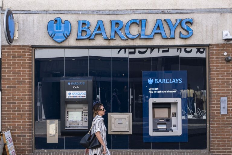 Barclays lance un bonus de changement de 600 £ : qui peut l'obtenir ?